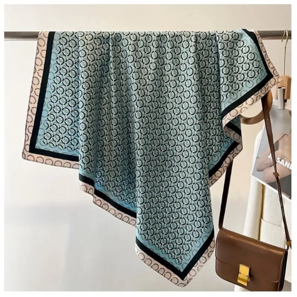 CHIC RING PRINT SCARF - Picture 2 of 2